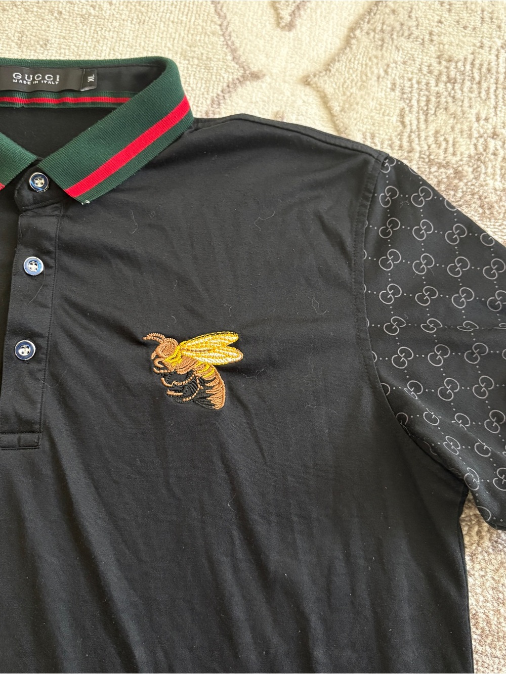 Black Button up Polo Shirt with Gold Bee and Green-Red Trim Size XL